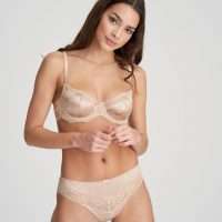 SYLVIA Glossy Sand balconnet mousse met naad