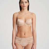 SYLVIA Glossy Sand luxe string