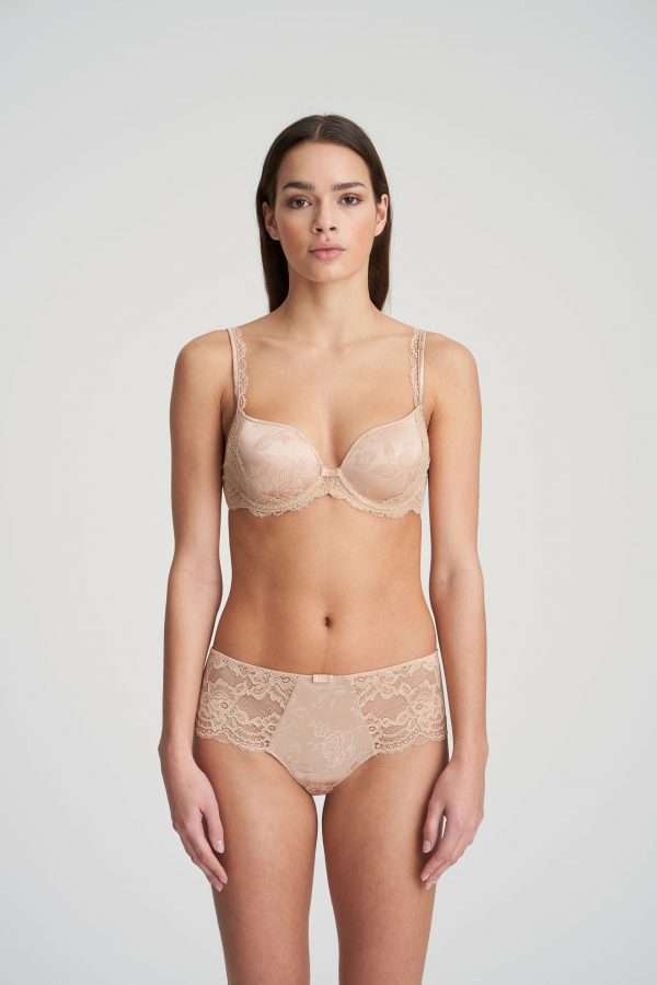 SYLVIA Glossy Sand luxe string
