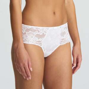 SYLVIA wit luxe string