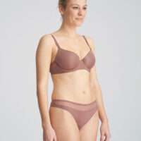 LOUIE satin taupe string