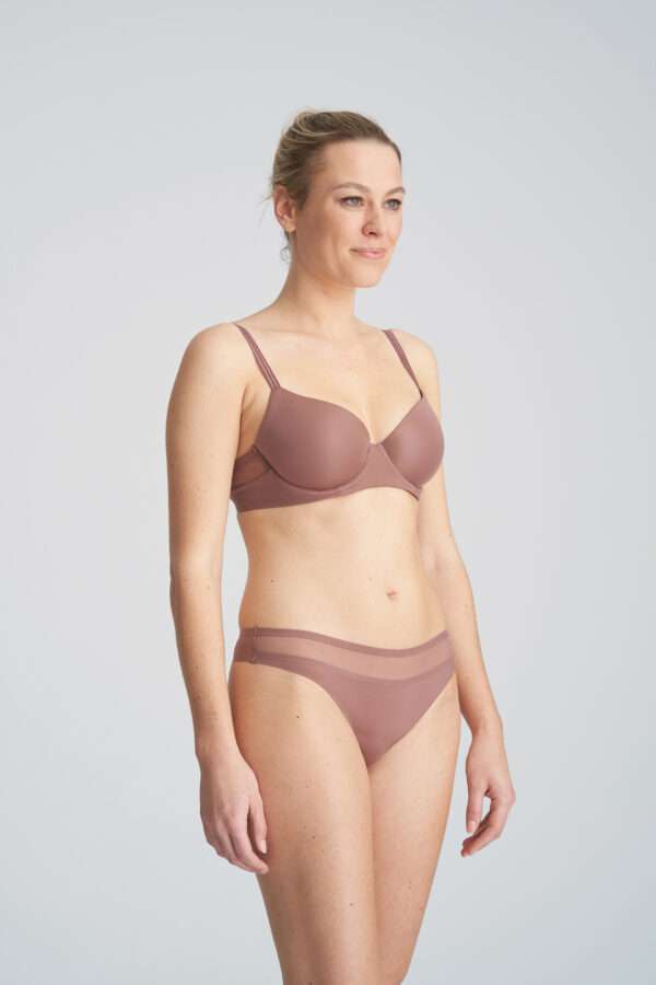LOUIE satin taupe string
