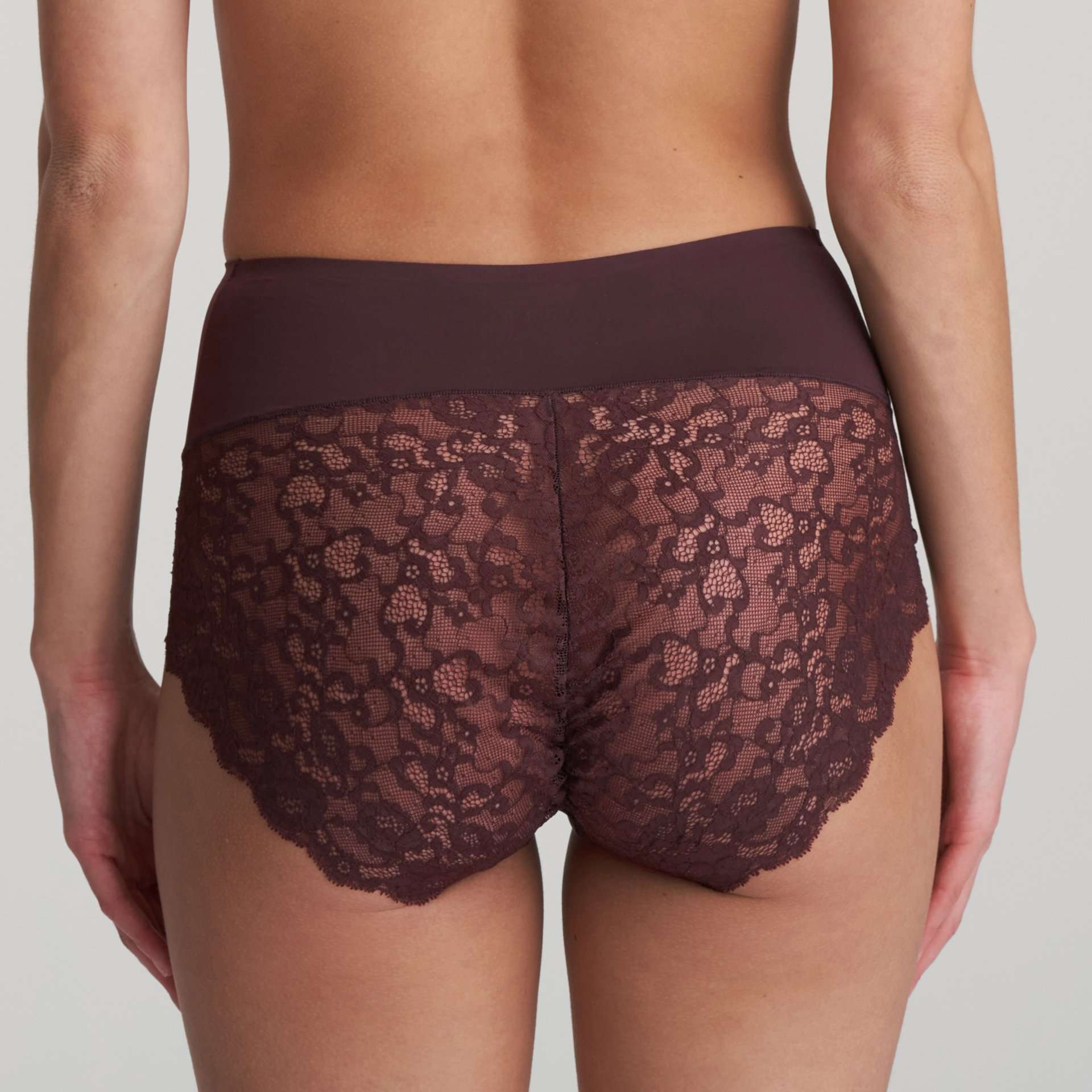 COLOR STUDIO aubergine corrigerende tailleslip COLOR STUDIO aubergine corrigerende tailleslip