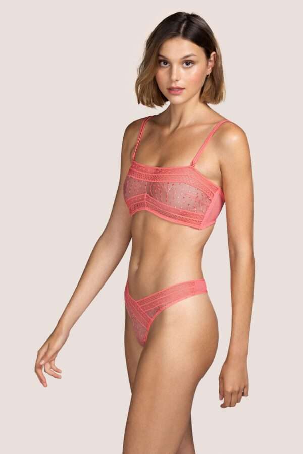 VAUGHAN Coral Crush luxe string