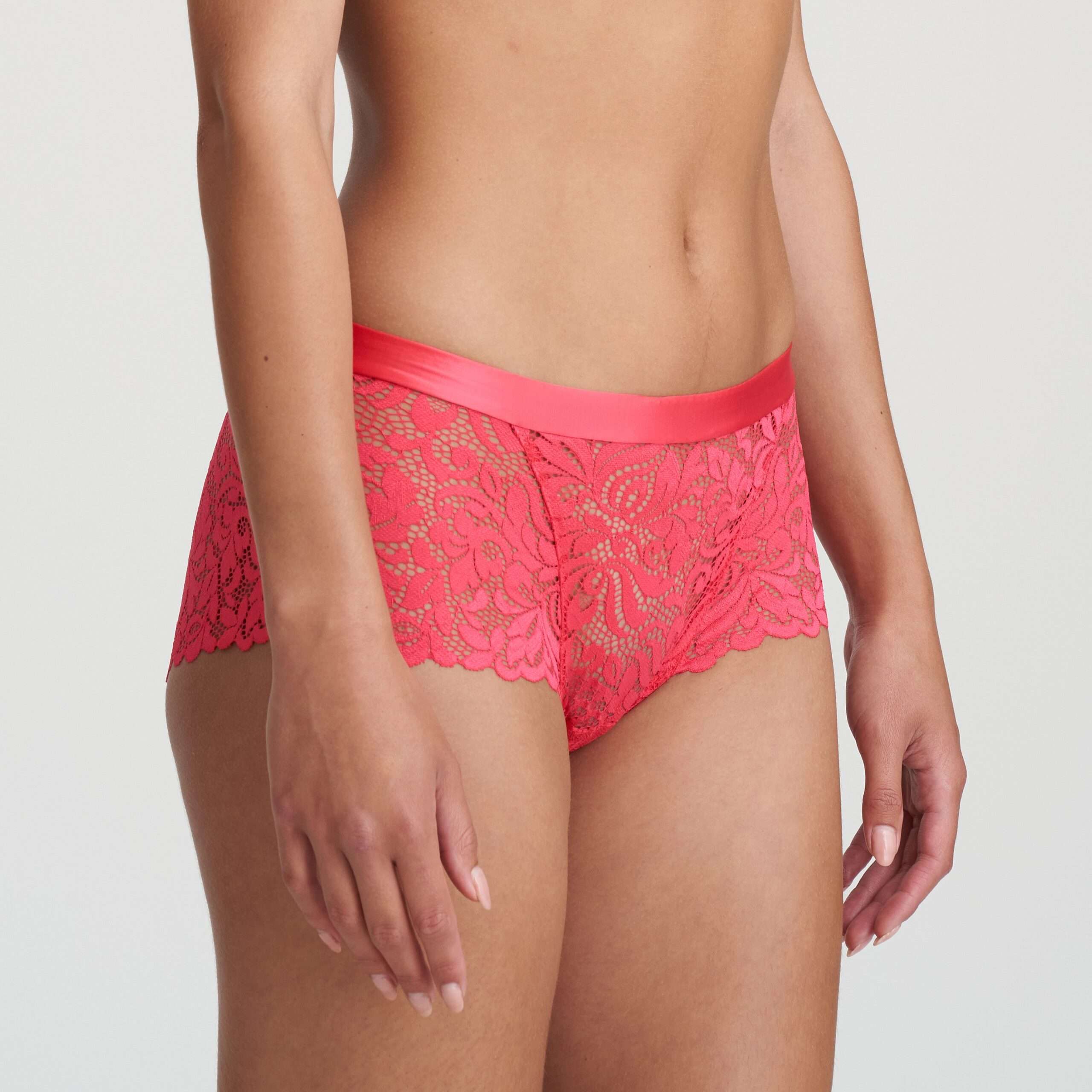 ELIS Spicy Berry short ELIS Spicy Berry short