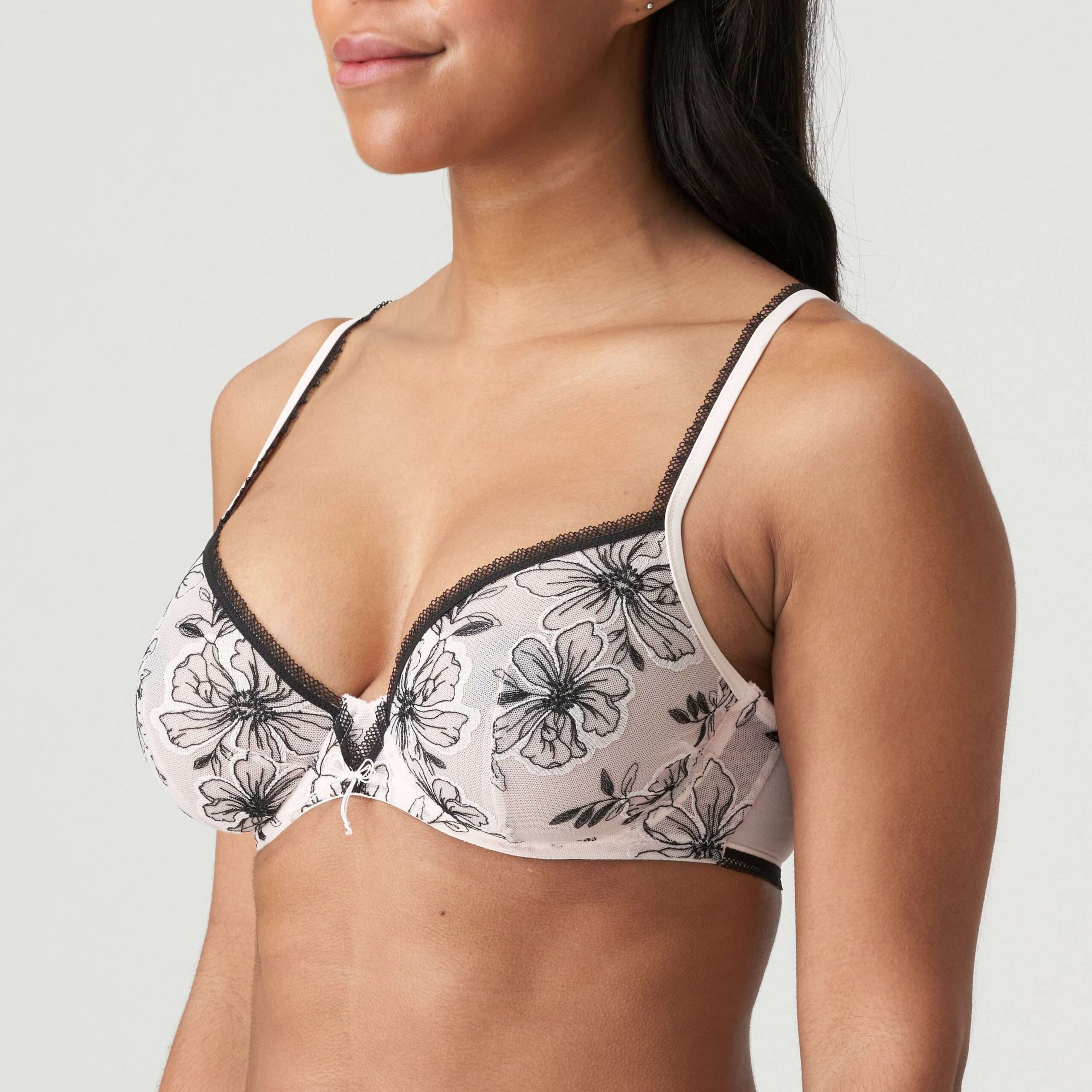 NOORAH Black&Blush plunge bh NOORAH Black&Blush plunge bh