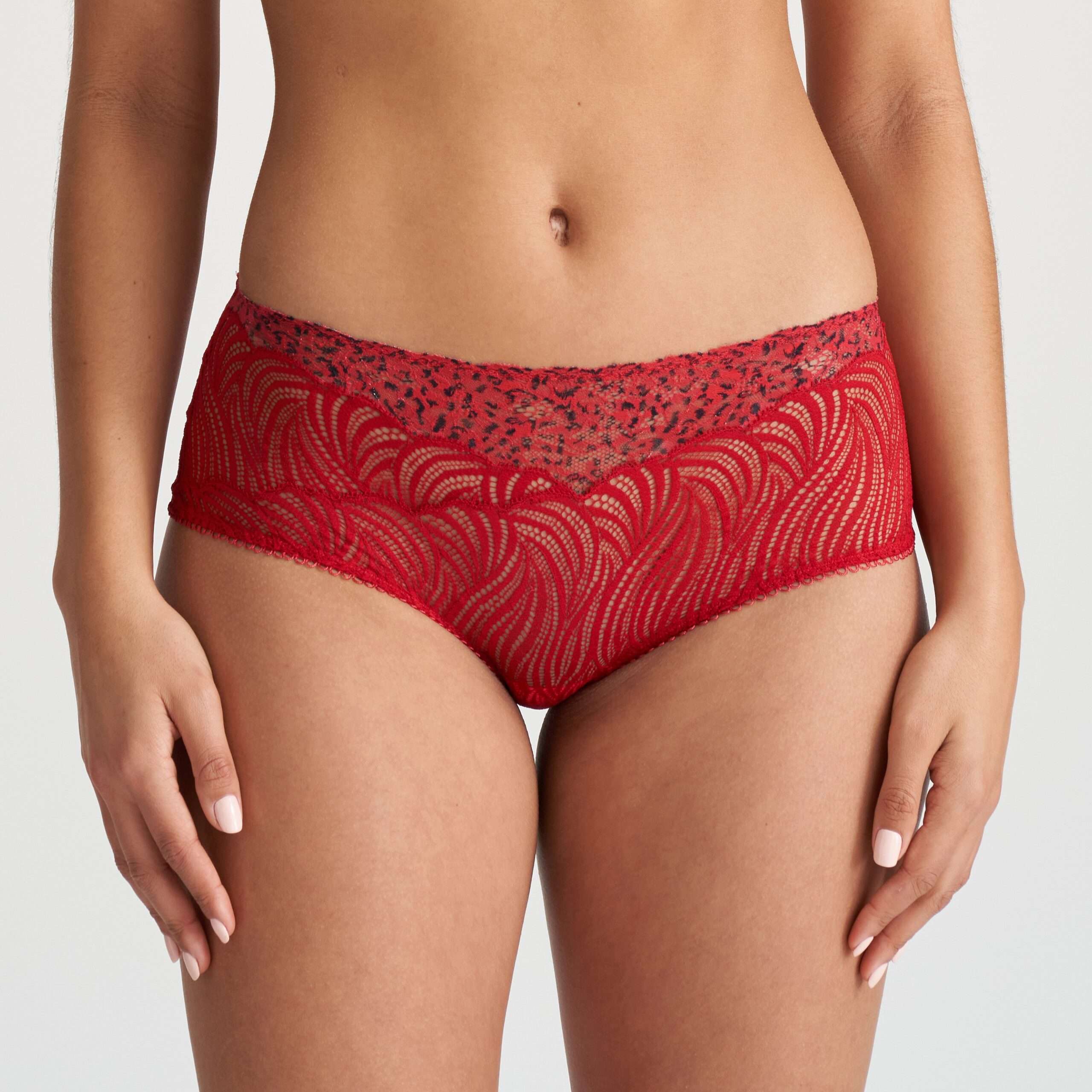 COELY strawberry kiss short COELY strawberry kiss short
