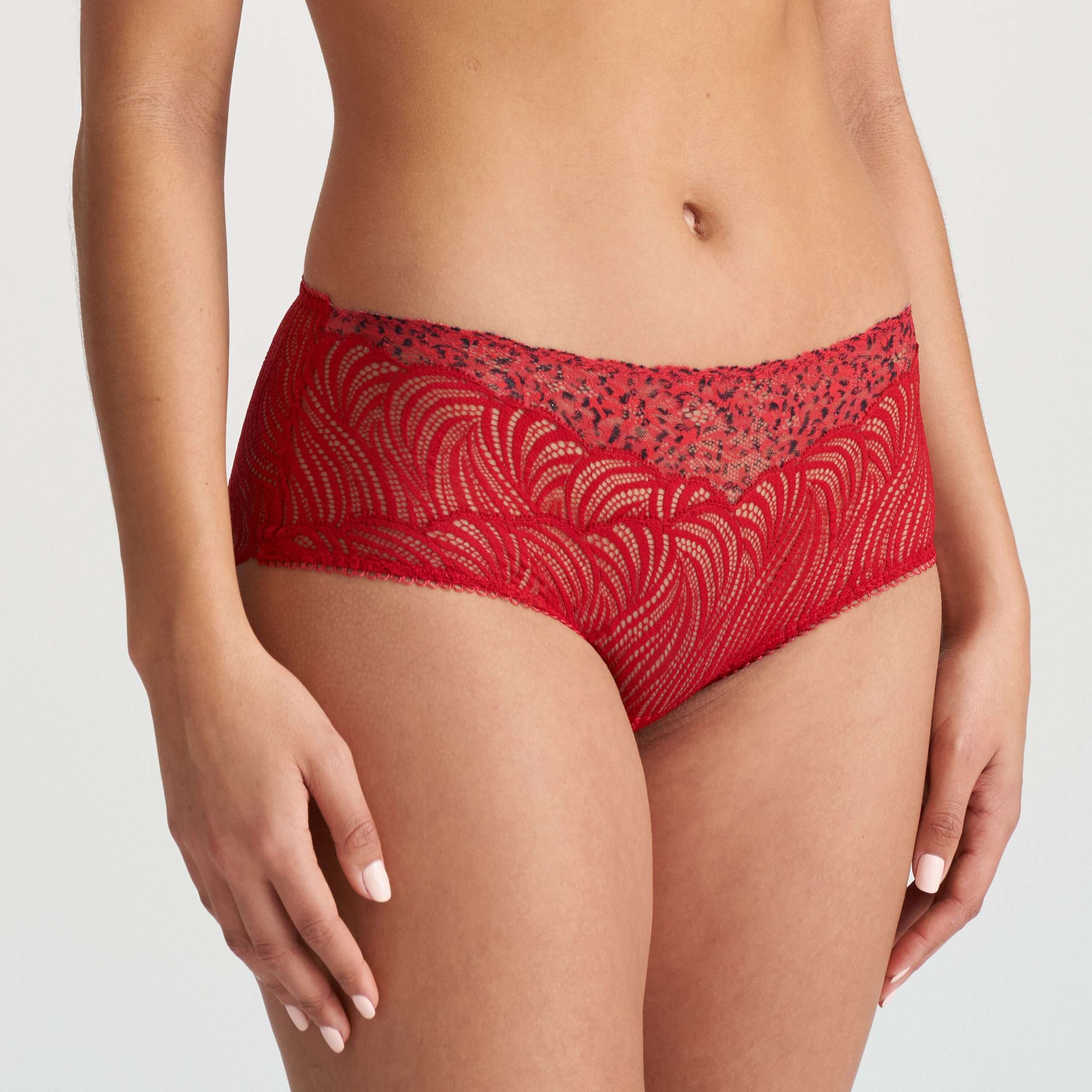 COELY strawberry kiss short COELY strawberry kiss short