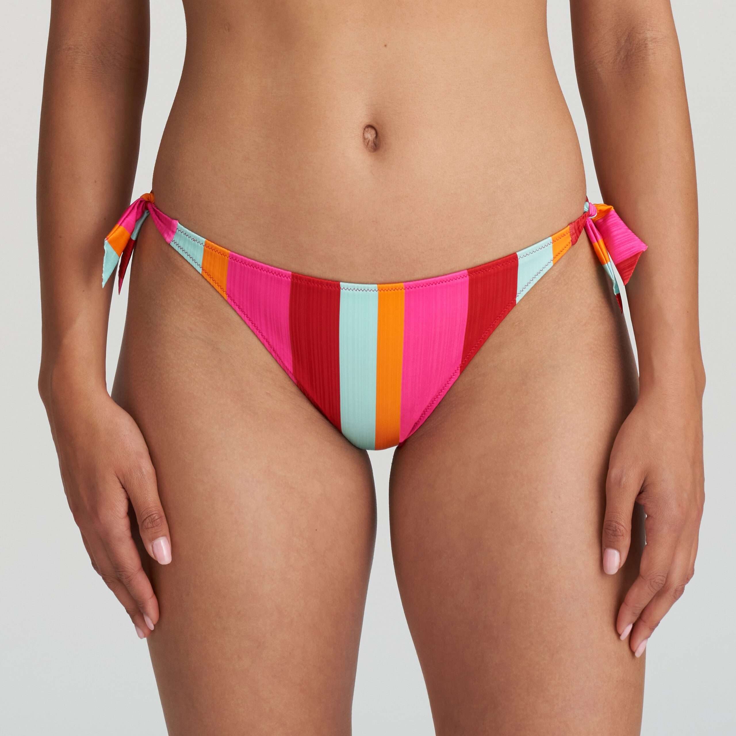 TENEDOS Jazzy bikini heupslip met koordjes TENEDOS Jazzy bikini heupslip met koordjes