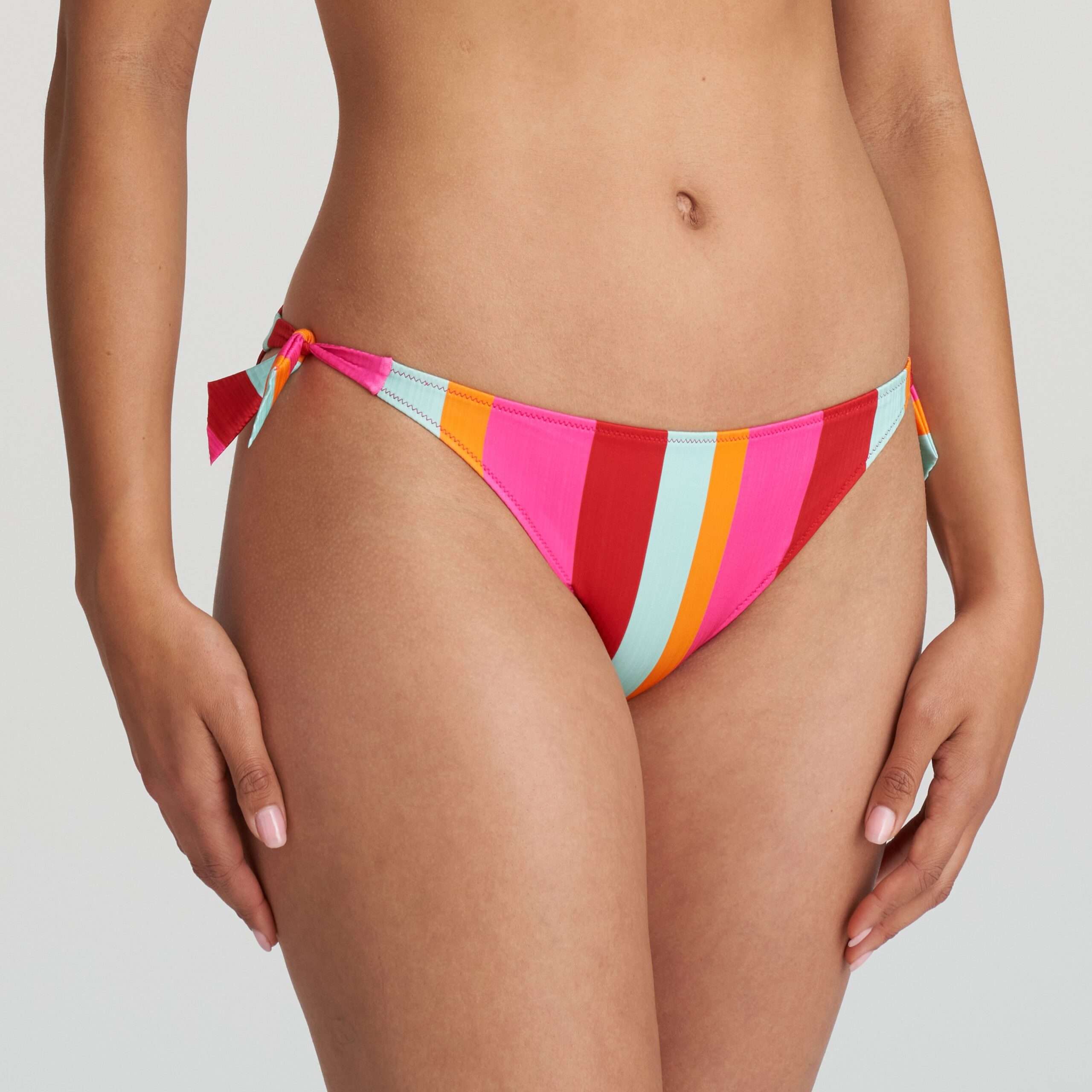 TENEDOS Jazzy bikini heupslip met koordjes TENEDOS Jazzy bikini heupslip met koordjes