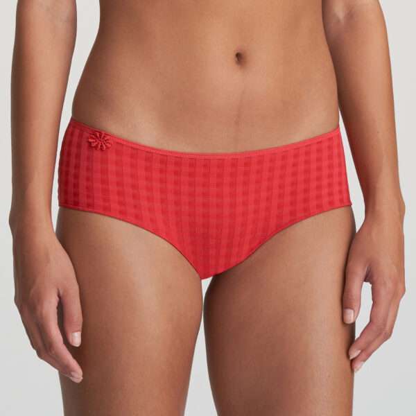 AVERO scarlet short