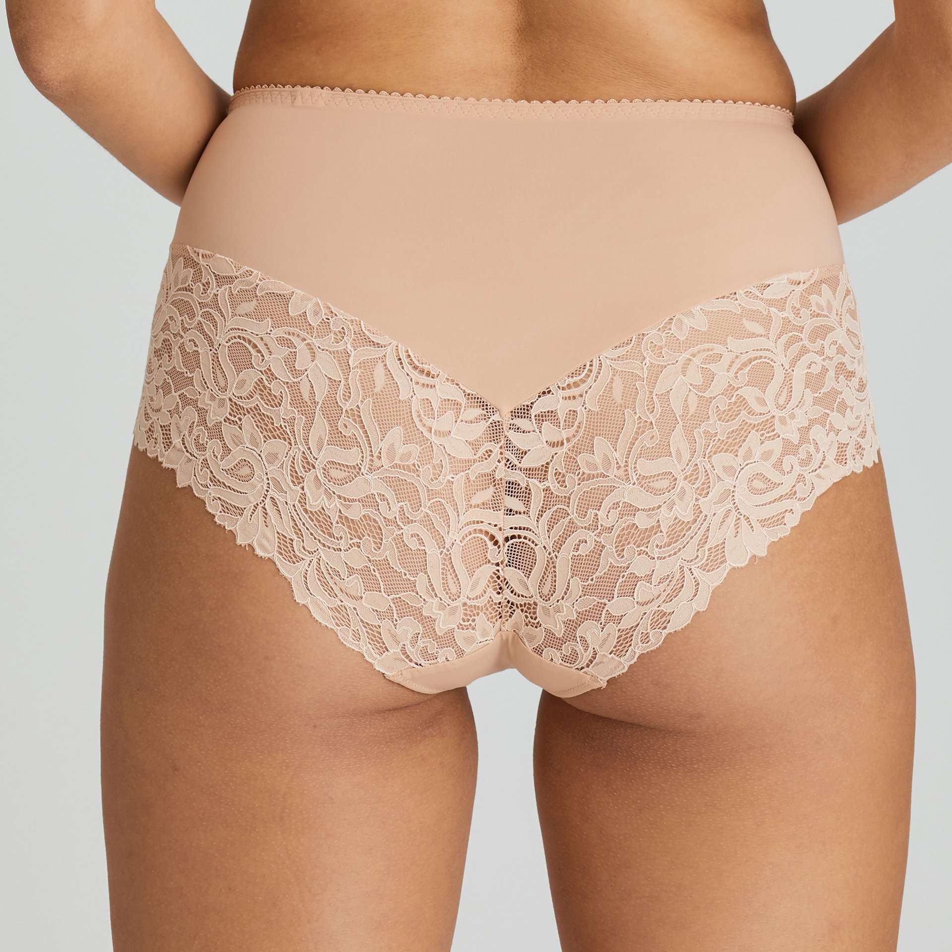 MAGNOLIA light tan hotpants MAGNOLIA light tan hotpants