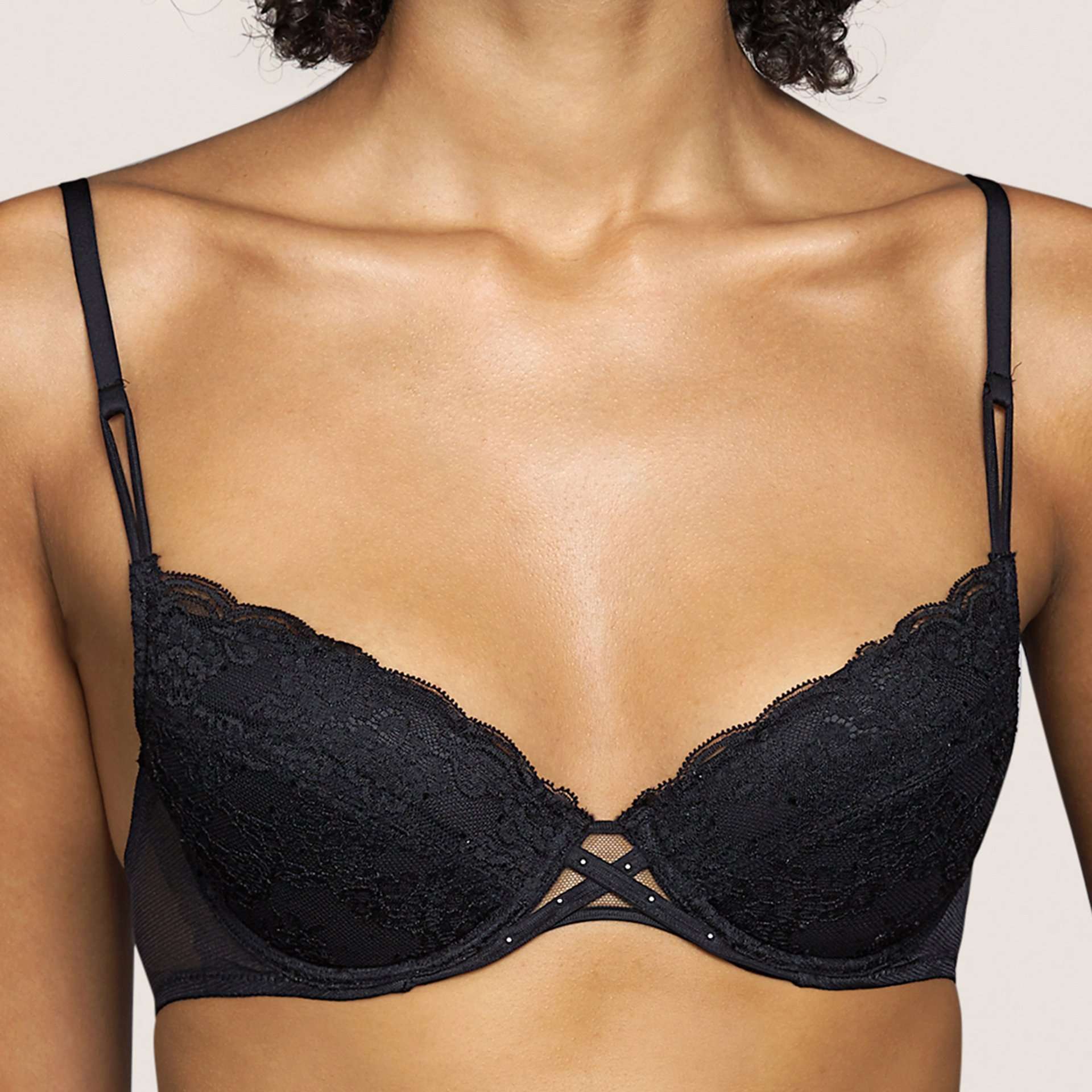 TIGER zwart push-up bh uitneembare pads TIGER zwart push-up bh uitneembare pads