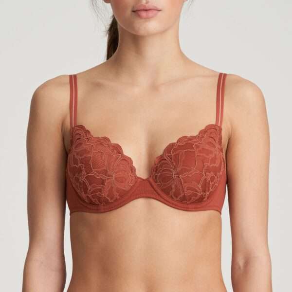 HELMUT Cinnamon mousse bh hartvorm