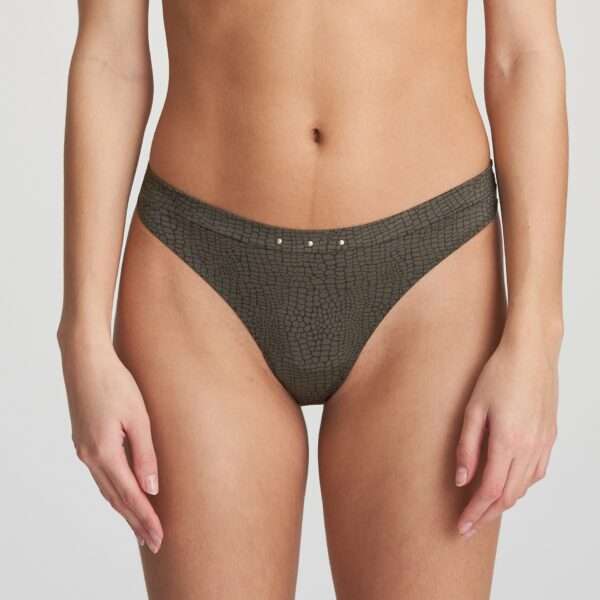 WILLIAM Reptile string