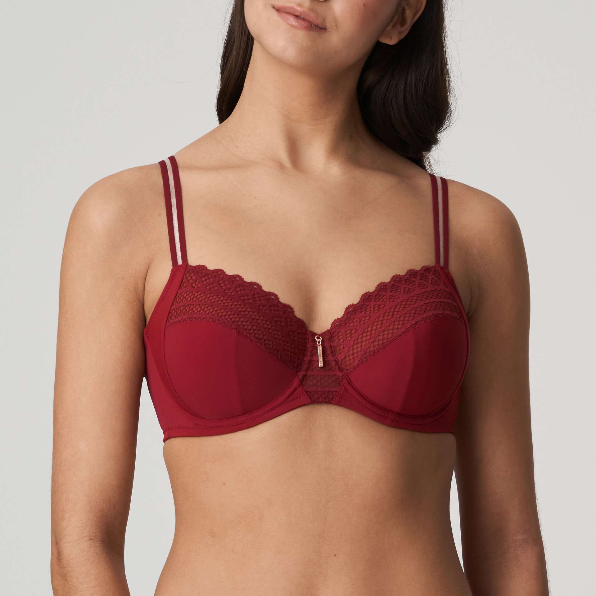 EAST END rood boudoir beugelbh EAST END rood boudoir beugelbh