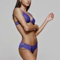 SHAVONNE funky violet plunge bh