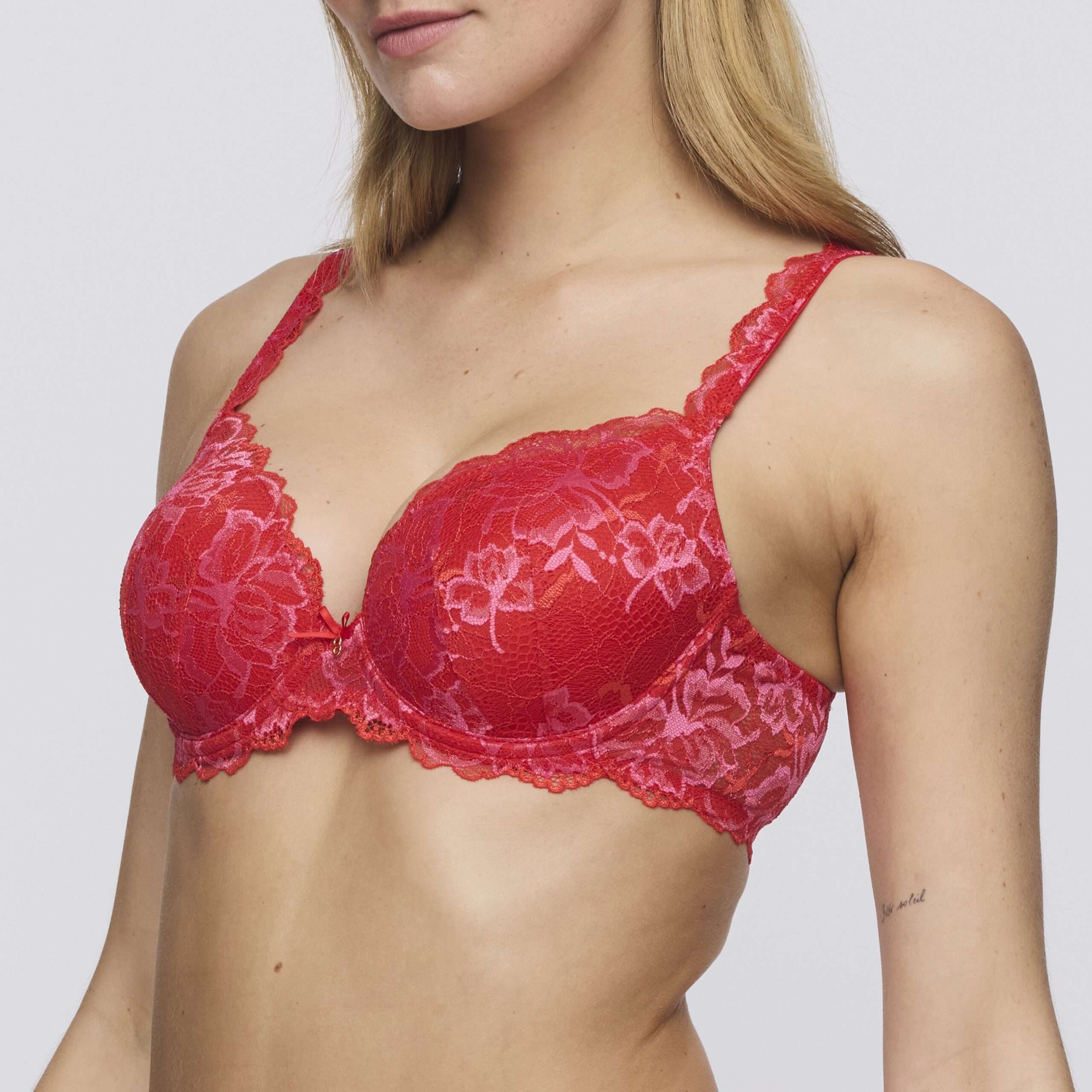 MANYLA Pixie Red voorgevormde bh - hartvorm MANYLA Pixie Red voorgevormde bh - hartvorm