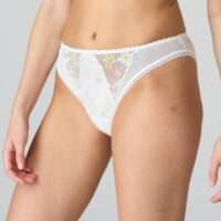 CHEN white yacht rioslip