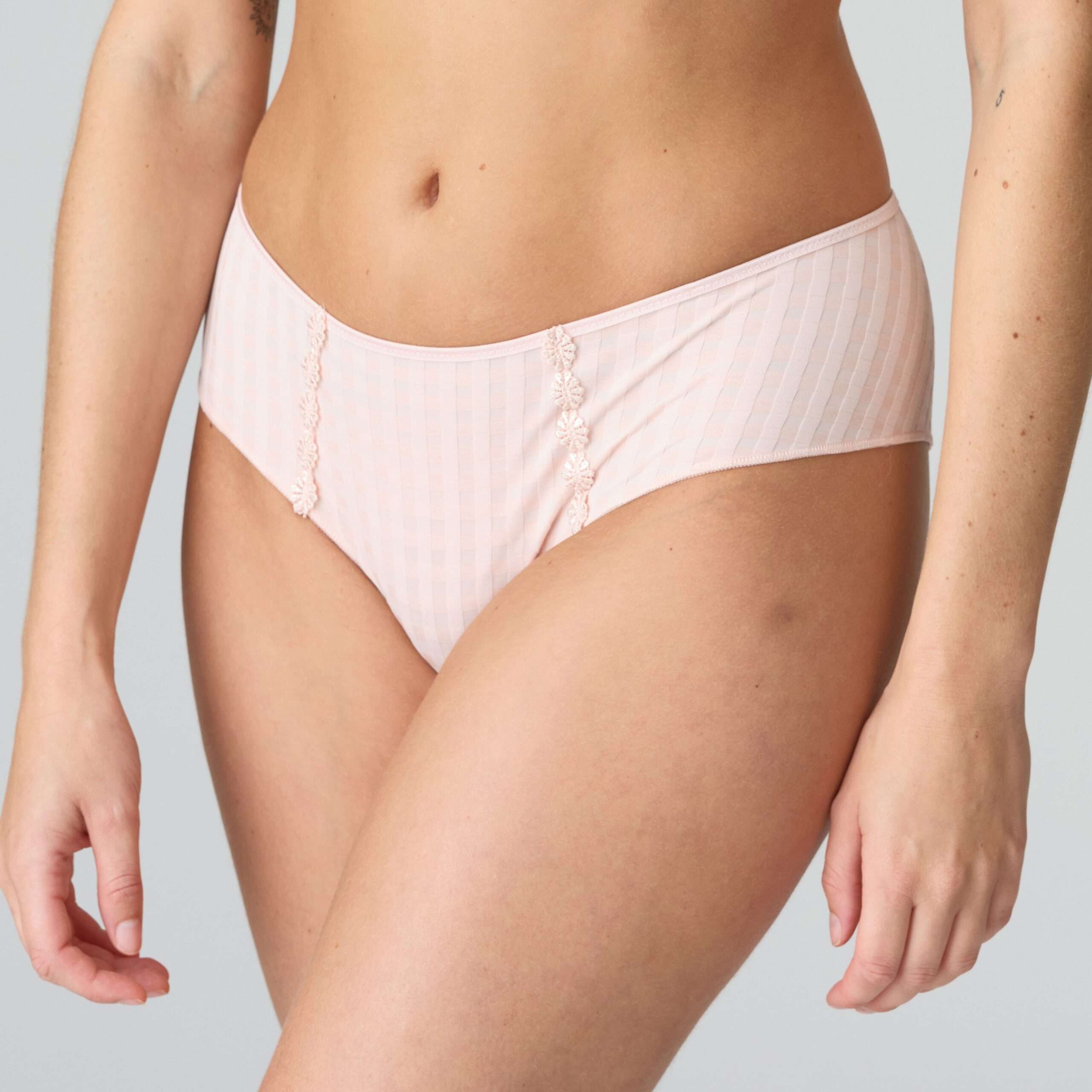 AVERO pearly pink hotpants