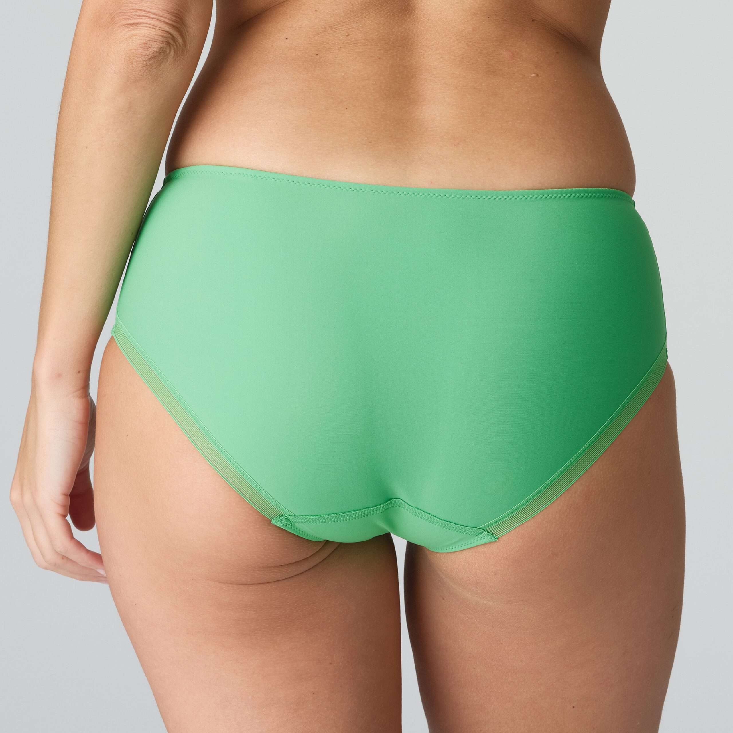 TOM Lush Green short