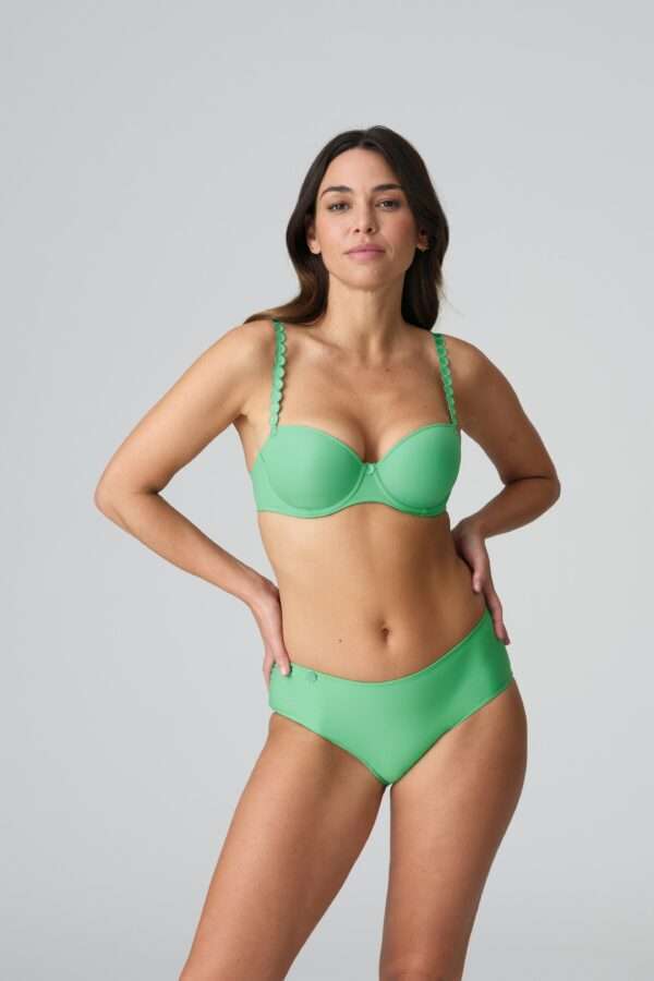 TOM Lush Green short