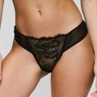 LISA zwart string