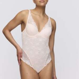 CYRILE crystal pink voorgevormde plunge body