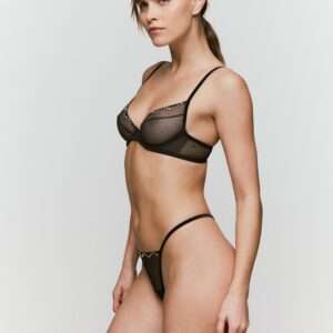 CHAIKA Zwart string short