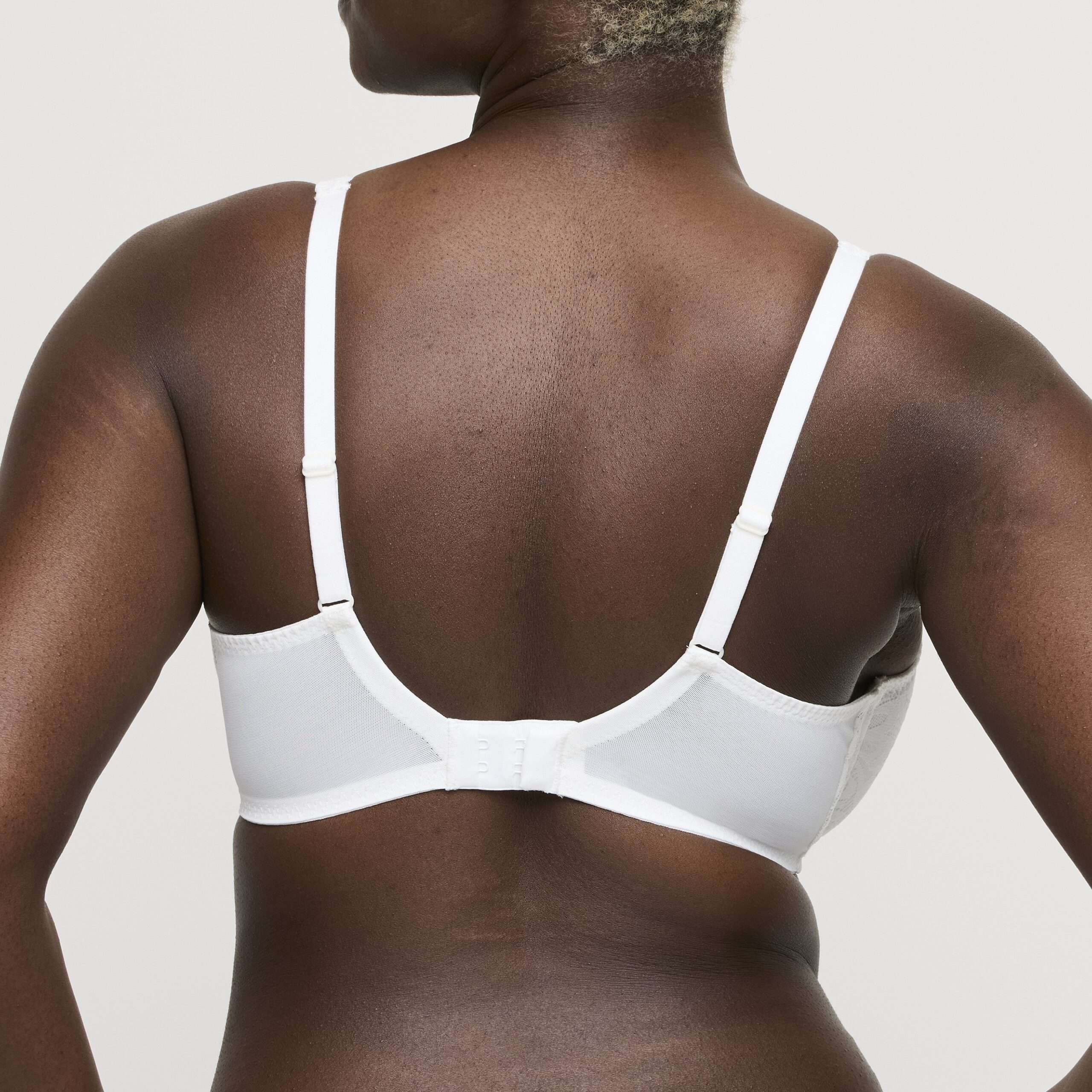 RUPI natuur plunge bh halve mousse cups RUPI natuur plunge bh halve mousse cups