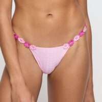 AVERO lily rose mini string