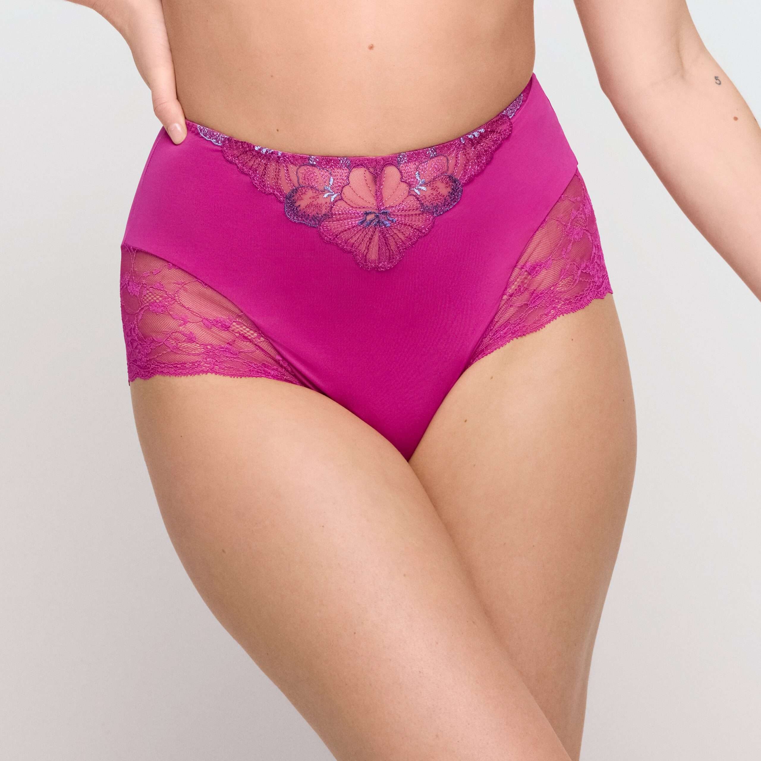 NOEMY Fuchsia Fiesta tailleslip