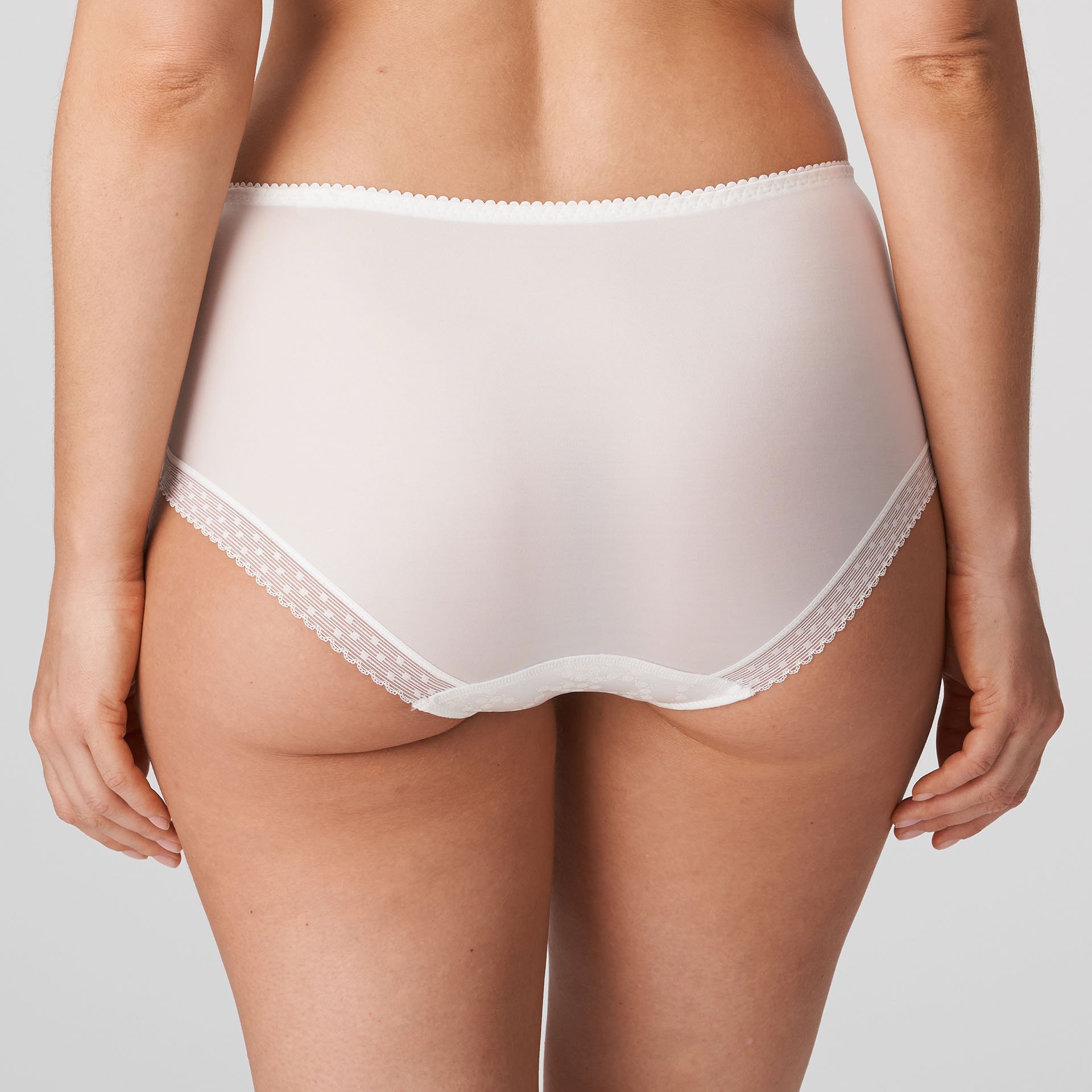GAMILA natuur short GAMILA natuur short