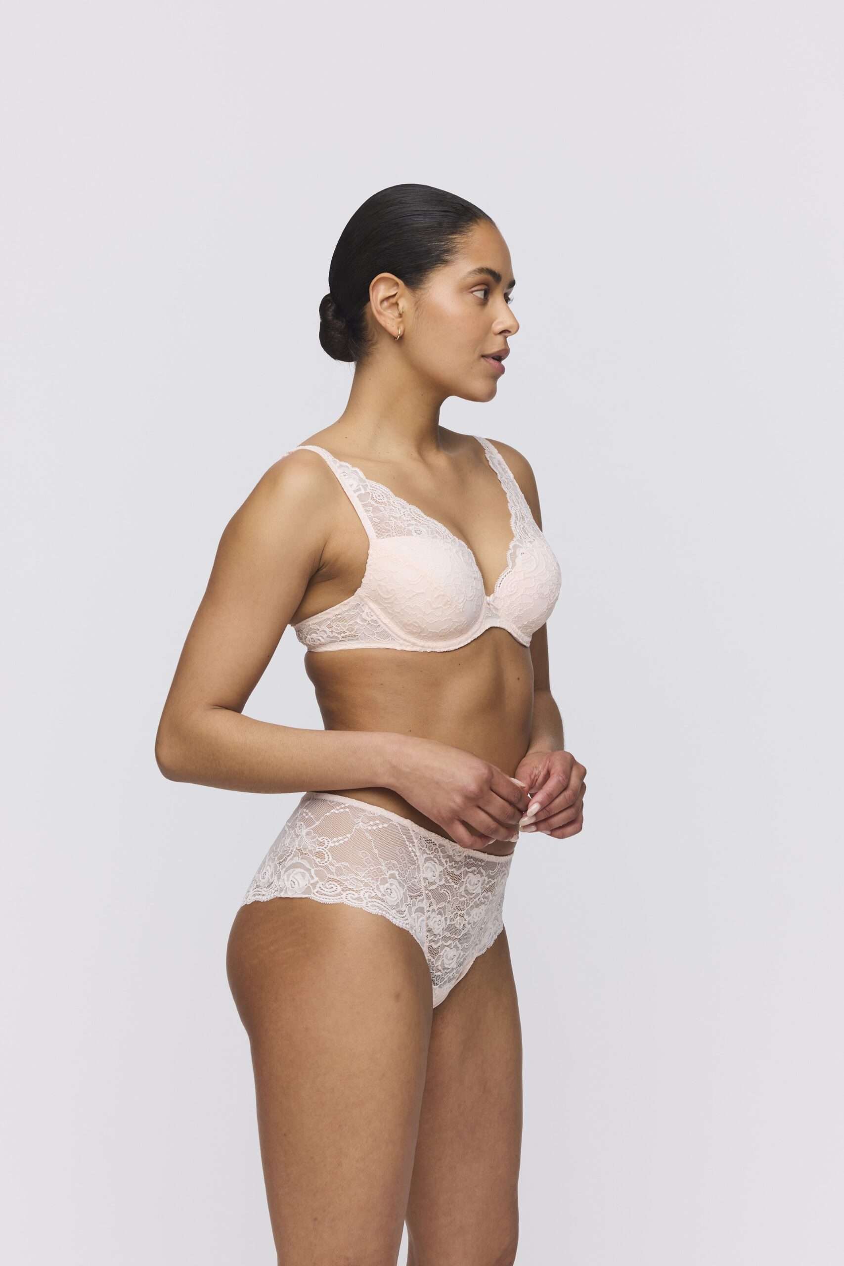 CYRILE crystal pink voorgevormde plunge bh CYRILE crystal pink voorgevormde plunge bh