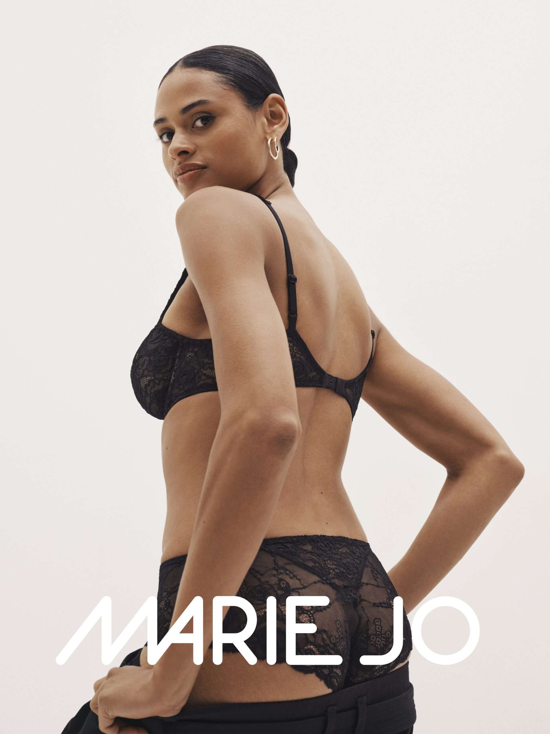 CYRILE zwart hotpants