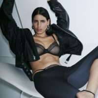 CHAIKA Zwart string short