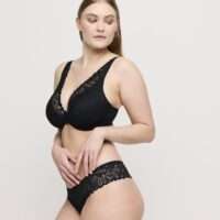 RUPI zwart plunge bh halve mousse cups RUPI zwart plunge bh halve mousse cups