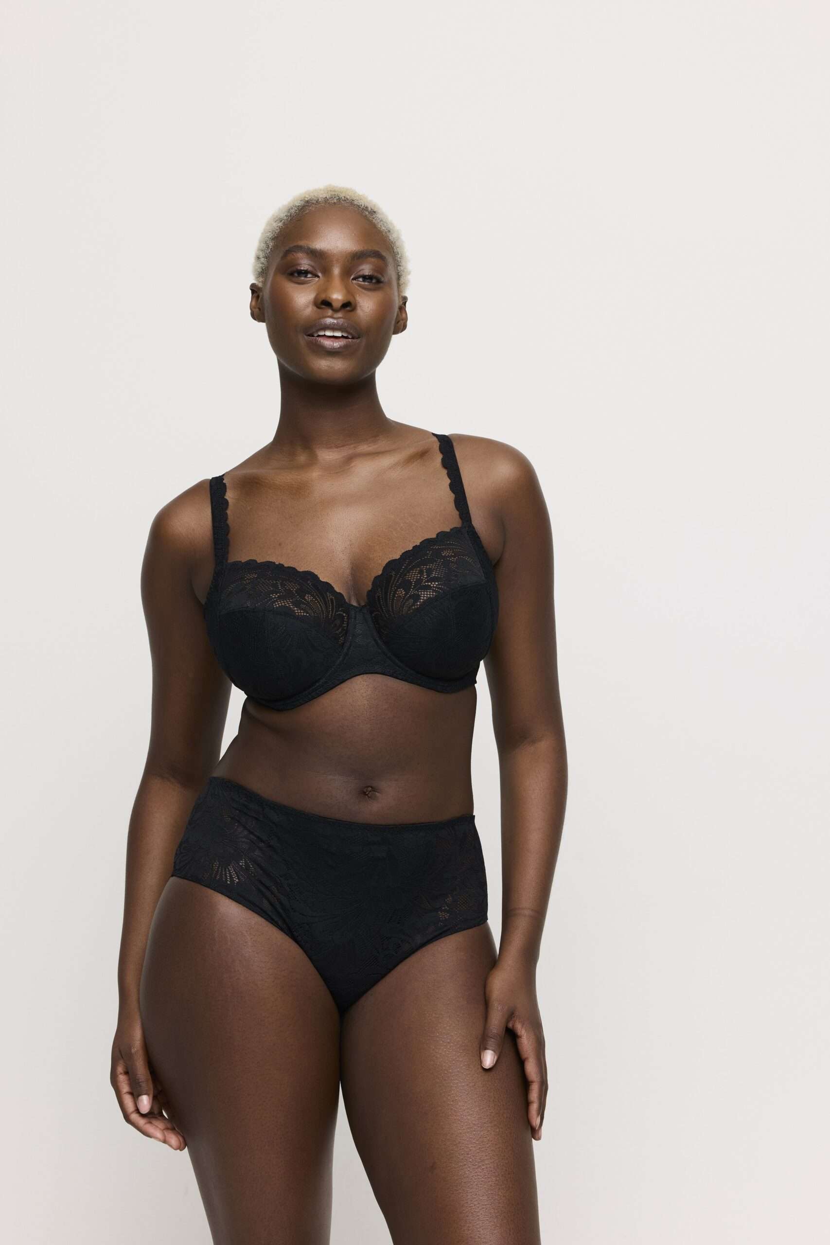 RUPI zwart tailleslip RUPI zwart tailleslip