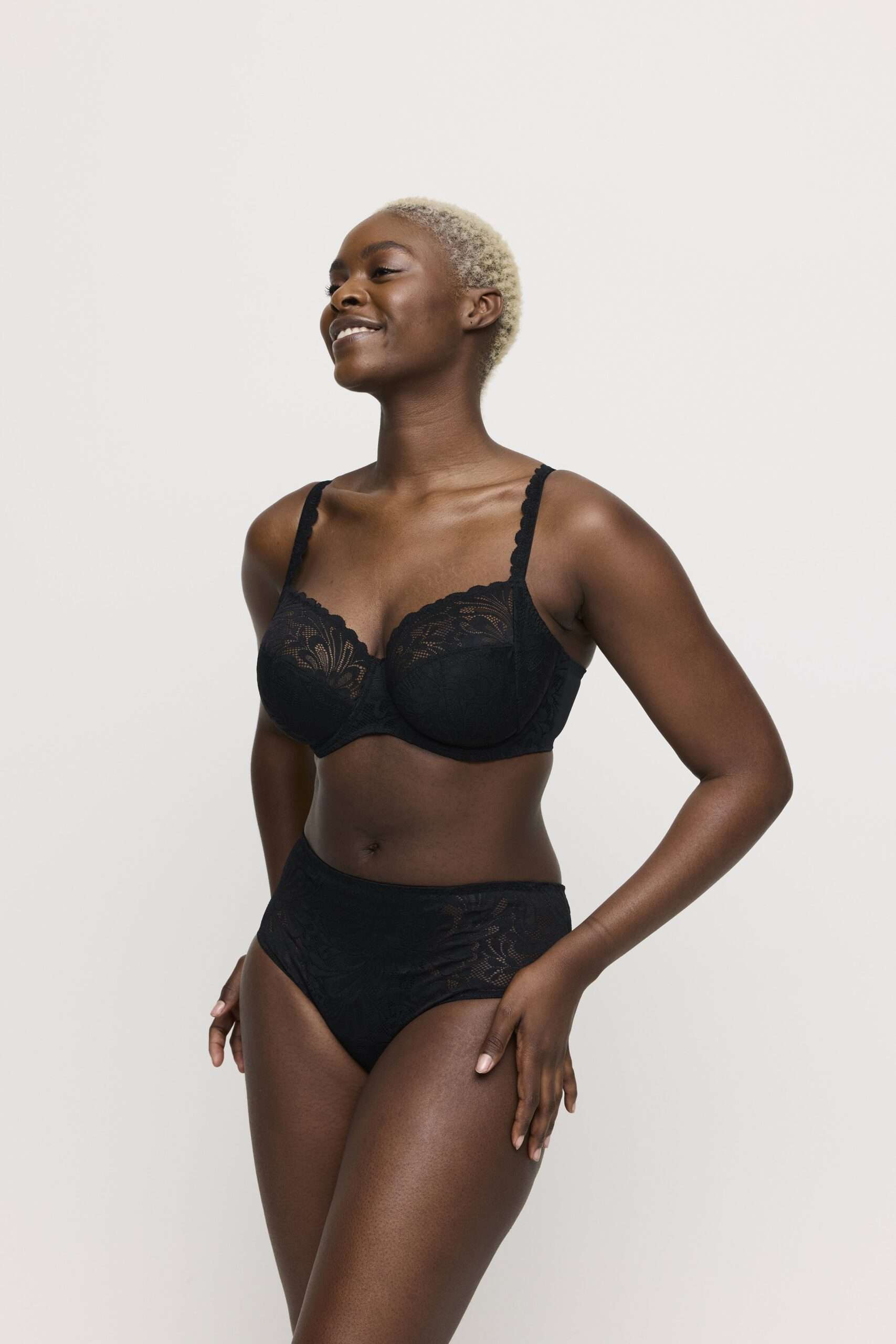 RUPI zwart tailleslip RUPI zwart tailleslip