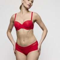 LOUIE true red short