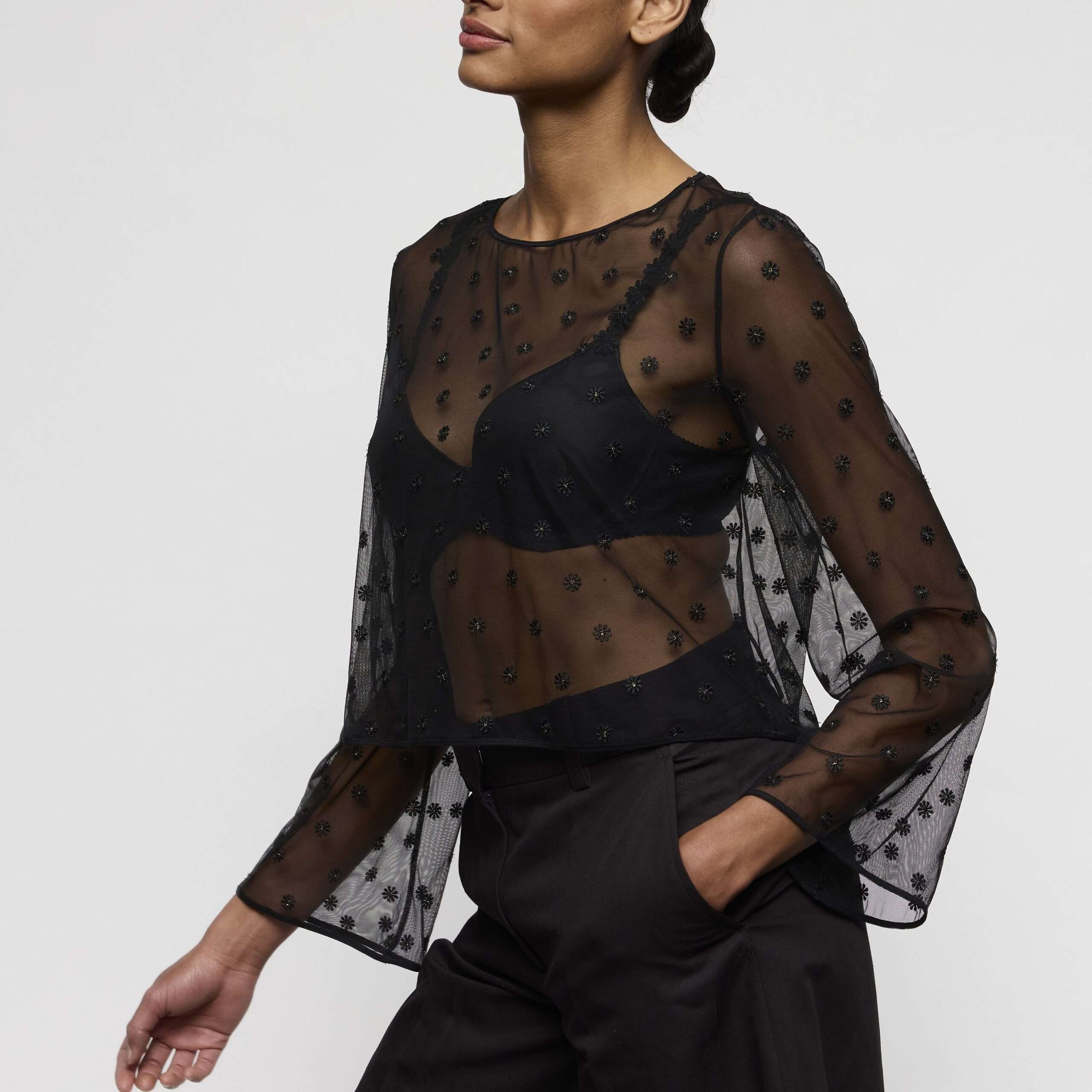 DAISY zwart topje zonder cups