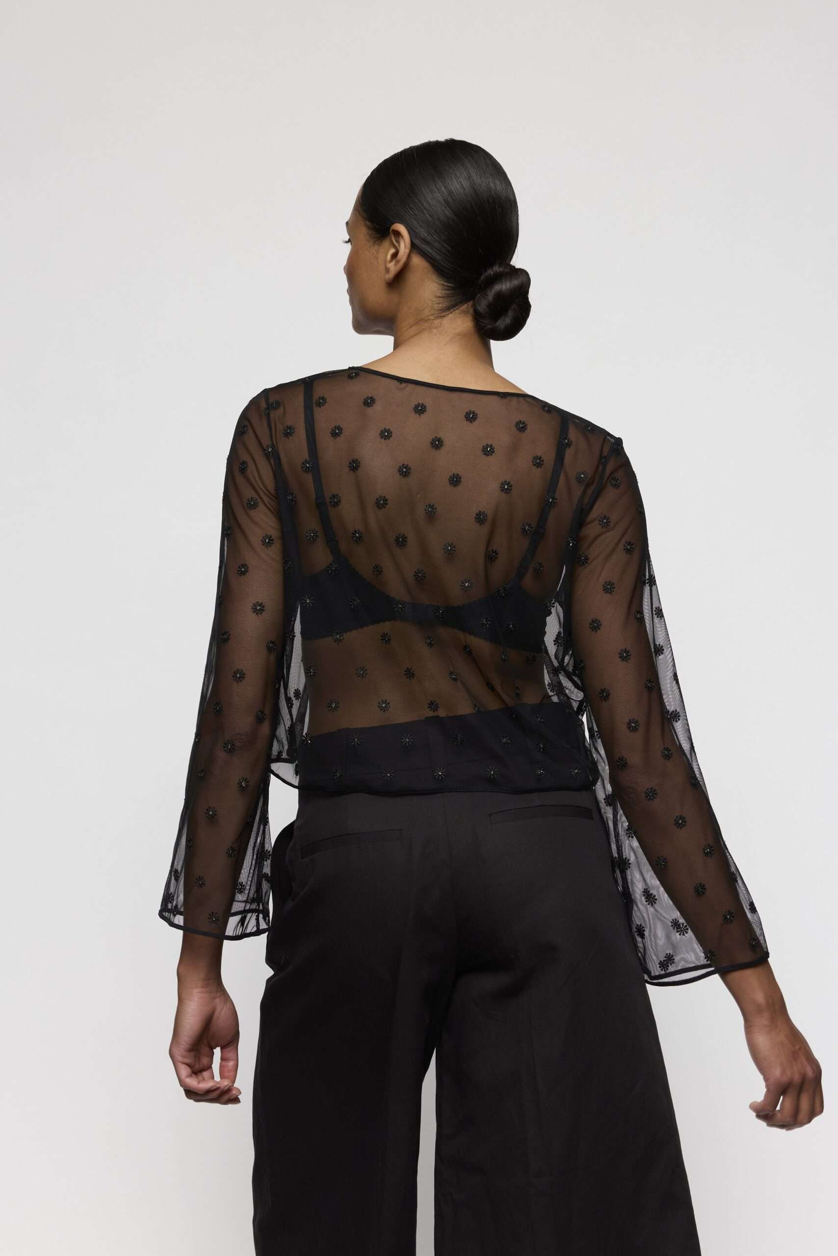 DAISY zwart topje zonder cups