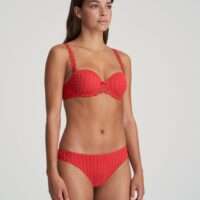 AVERO scarlet rioslip