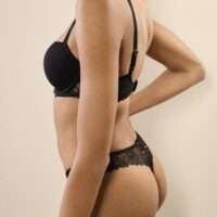 JANE zwart string JANE zwart string