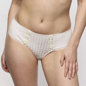 AVERO Ivory Petal hotpants