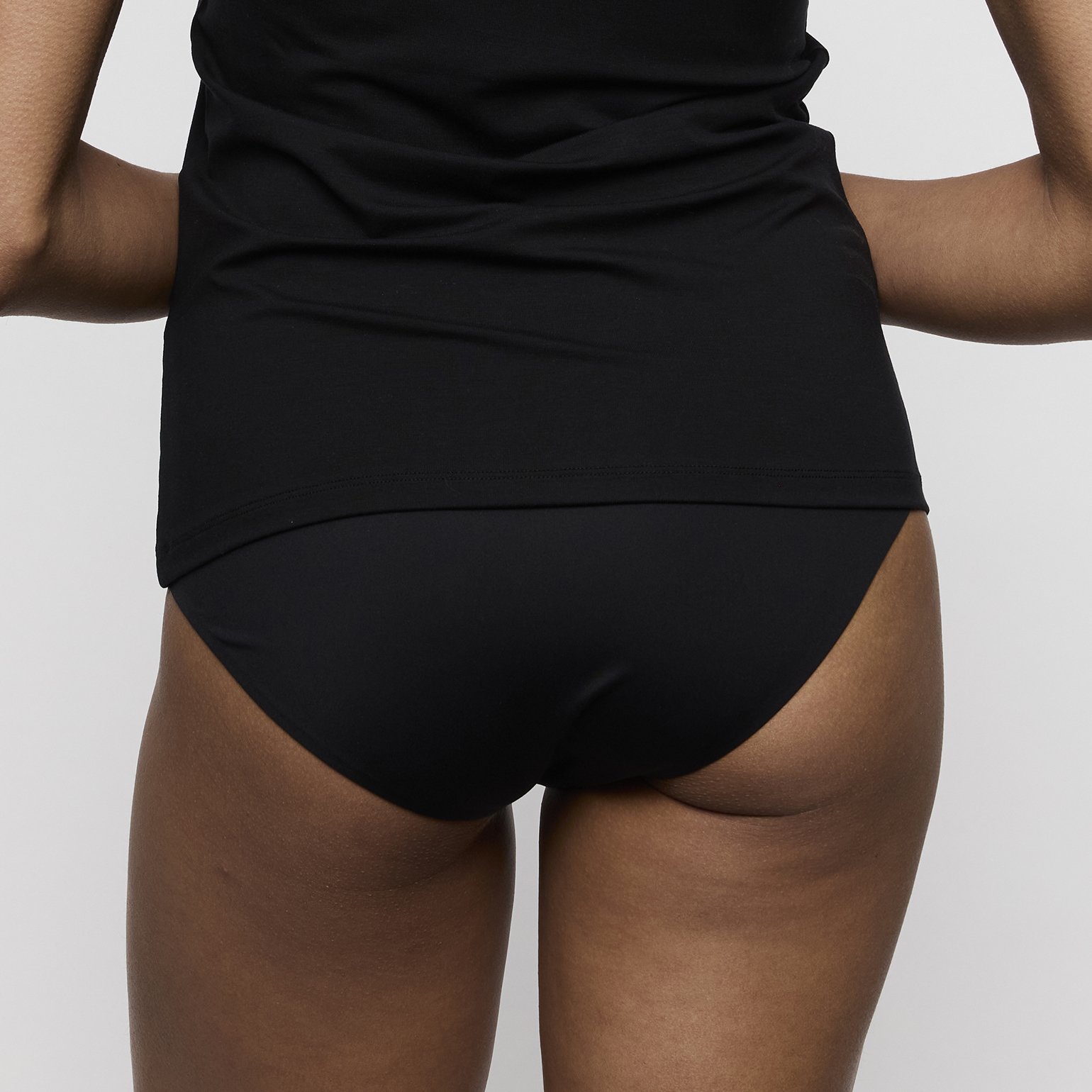 SOFT STUDIO zwart tailleslip