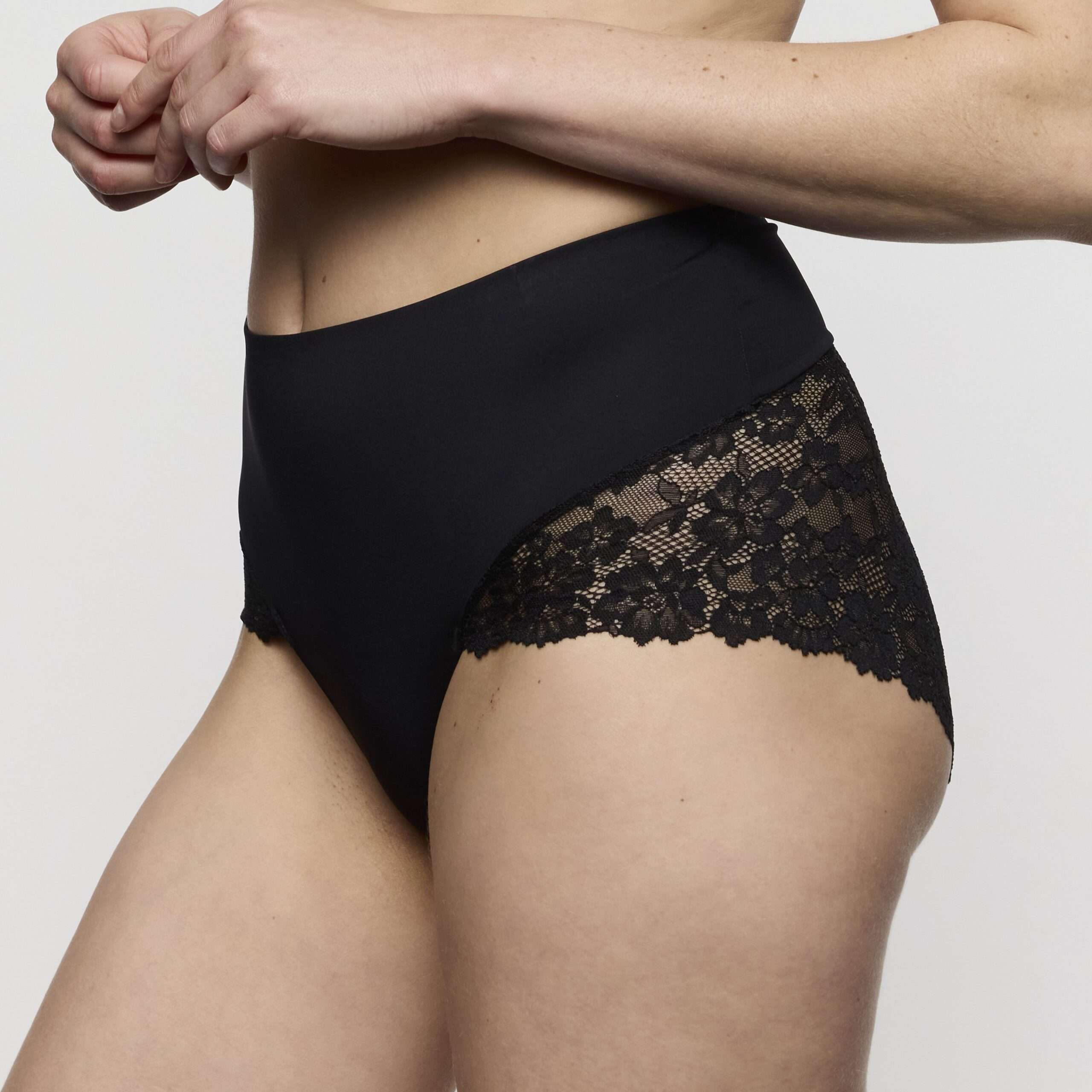 SOFT STUDIO zwart tailleslip