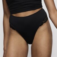 SOFT STUDIO zwart string