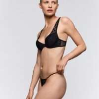 ARIARNE zwart string short