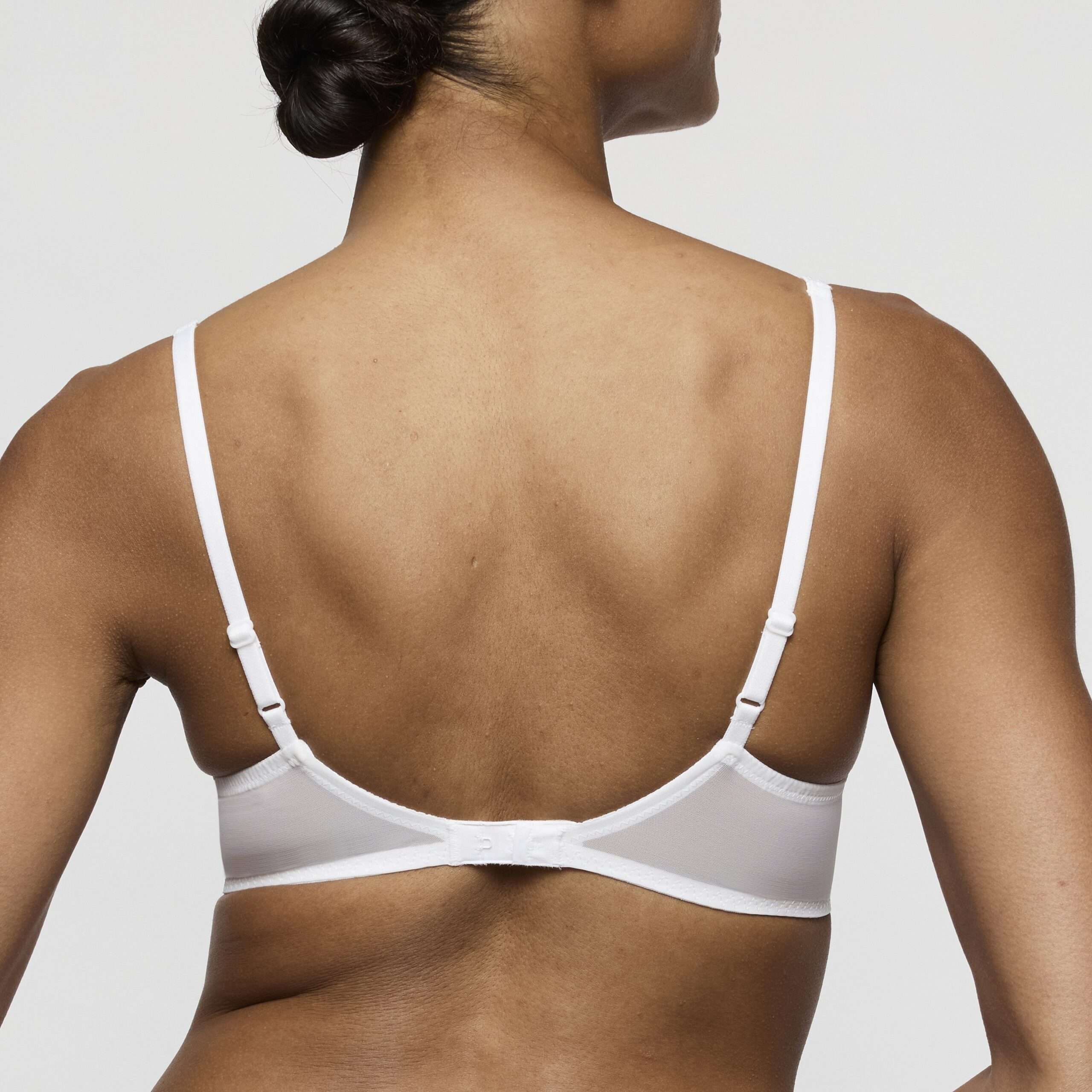 HELEEN wit voorgevormde balconette bh